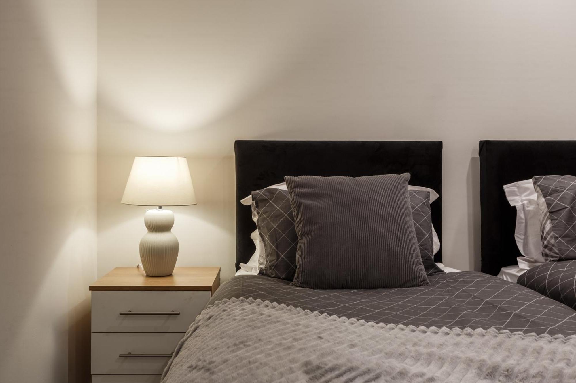 Modern And Cozy Two-Bed Apartment In Bradford Bradford  Luaran gambar